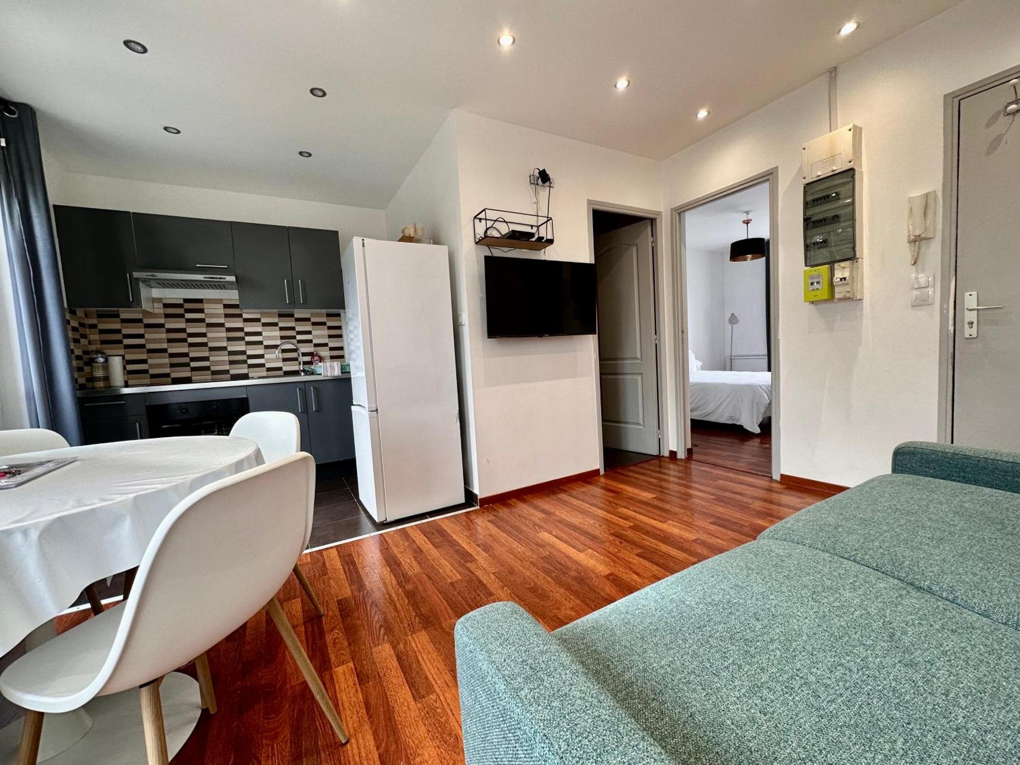 Residence 4T - 33 Bis Avenue Gaston Chauvin Aulnay-sous-Bois Eksteriør bilde